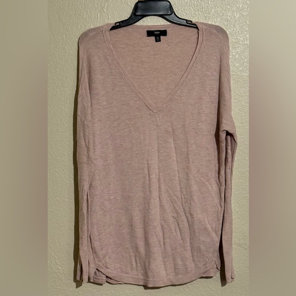 V-Neck Sweater in Light Pink - Picture 1 of 1